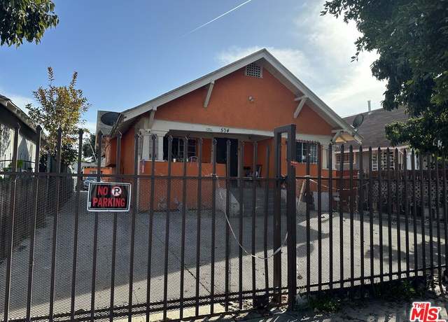 Property at 534 W 56th St #3, Los Angeles, CA 90037, 5 beds, 3 baths