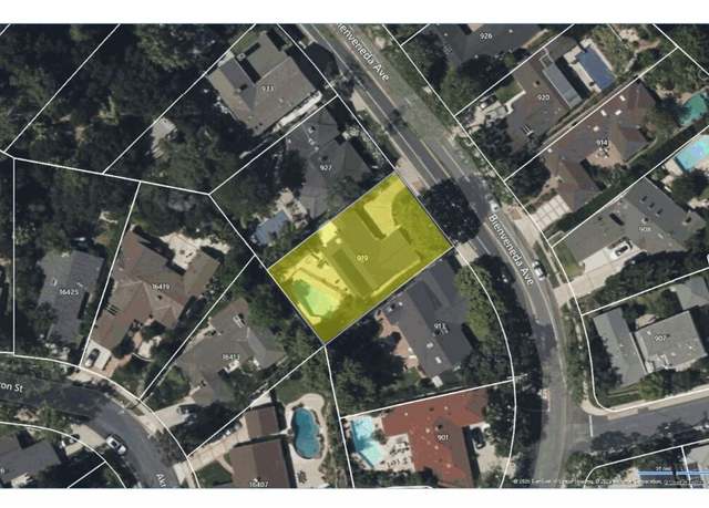 Property at 919 Bienveneda Ave, Pacific Palisades, CA 90272
