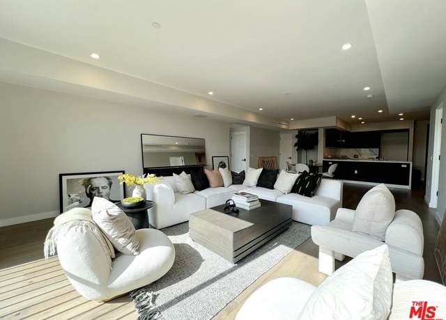 Property at 1017 N Croft Ave #204, Los Angeles, CA 90069, 2 beds, 2.5 baths
