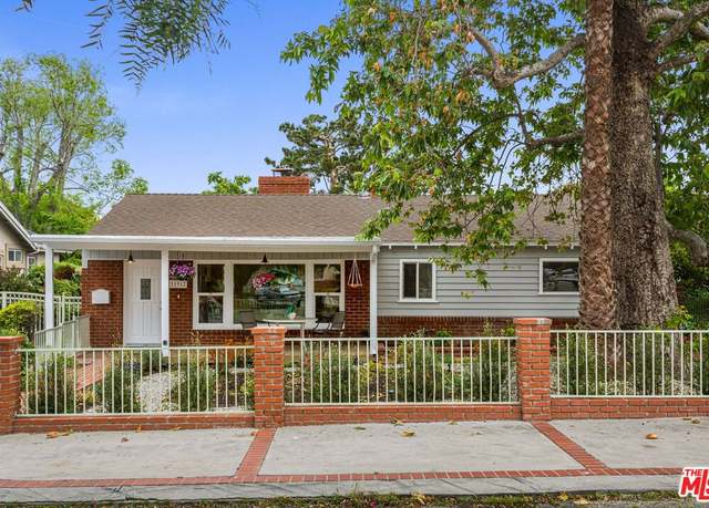Property at 11912 Charnock Rd, Los Angeles, CA 90066, 4 beds, 3 baths