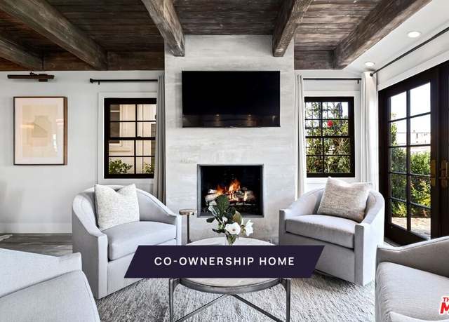 Property at 305 Grand Canal #1, Newport Beach, CA 92662, 4 beds, 3 baths