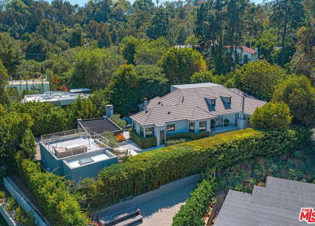 Property at 7640 Woodrow Wilson Dr, Los Angeles, CA 90046, 3 beds, 3.5 baths