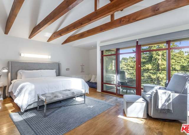 Property at 8783 Lookout Mountain Ave, Los Angeles, CA 90046, 4 beds, 4 baths