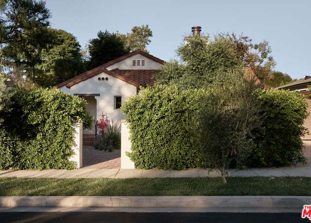 Property at 4140 Elmer Ave, North Hollywood, CA 91602, 3 beds, 3 baths
