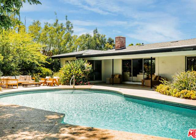 Property at 2700 Carmar Dr, Los Angeles, CA 90046, 3 beds, 3.5 baths
