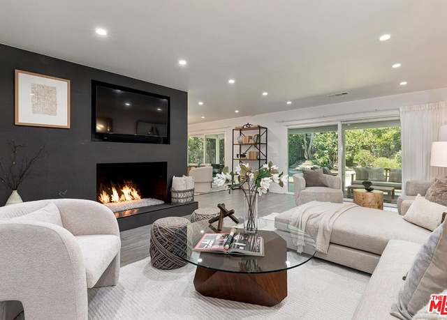 Property at 6101 Mary Ellen Ave, Valley Glen, CA 91401, 3 beds, 3 baths