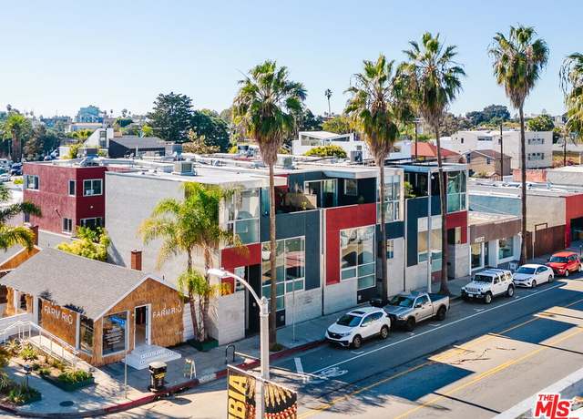 Property at 1320 Abbot Kinney Blvd, Venice, CA 90291, 5 beds, 3 baths