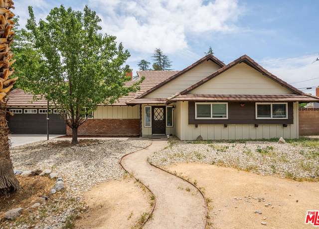 Property at 43818 Halcom Ave, Lancaster, CA 93536, 5 beds, 2.5 baths