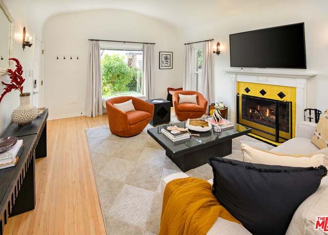 Property at 502 N Gardner St, Los Angeles, CA 90036, 3 beds, 2 baths
