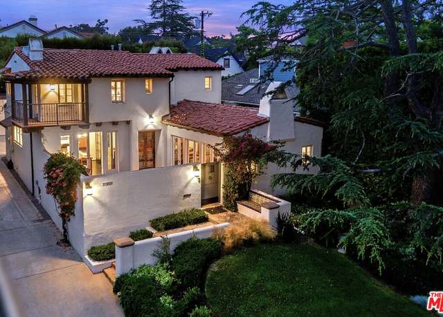 Property at 331 S Medio Dr, Los Angeles, CA 90049, 3 beds, 3 baths