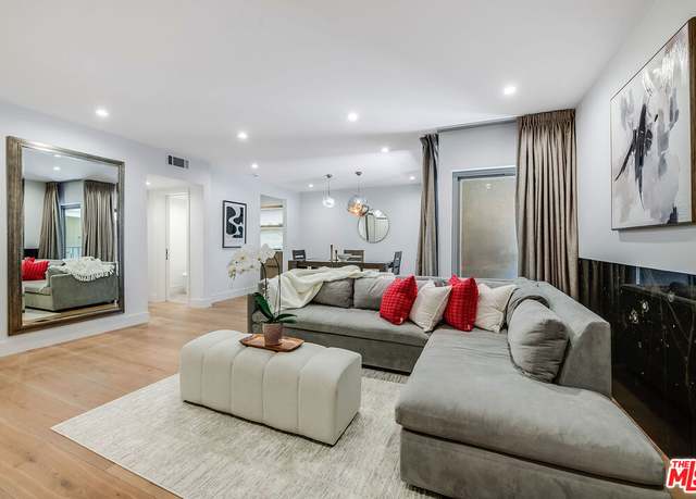 Property at 439 N Doheny Dr #204, Beverly Hills, CA 90210, 1 bed, 2 baths