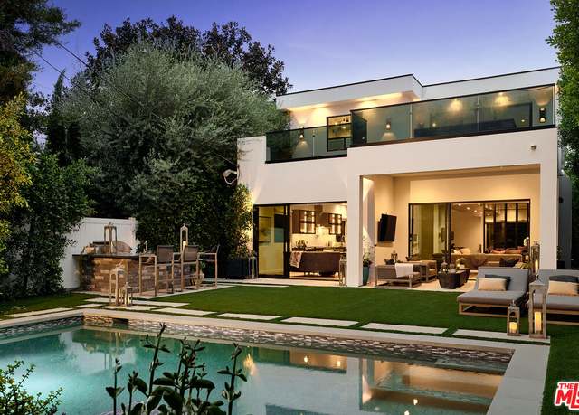 Property at 144 N Bowling Green Way, Los Angeles, CA 90049, 6 beds, 6.5 baths