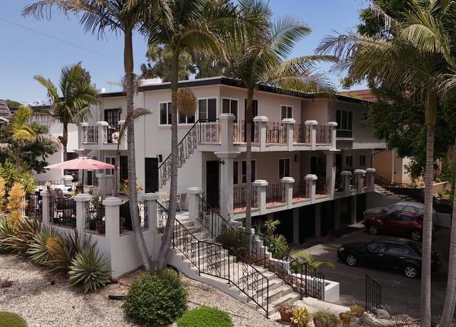 Property at 7851 Talbert St, Playa Del Rey, CA 90293, 7 beds, 8 baths