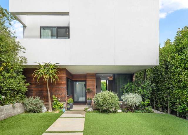 Property at 1102 Amoroso Pl, Venice, CA 90291, 4 beds, 5.5 baths