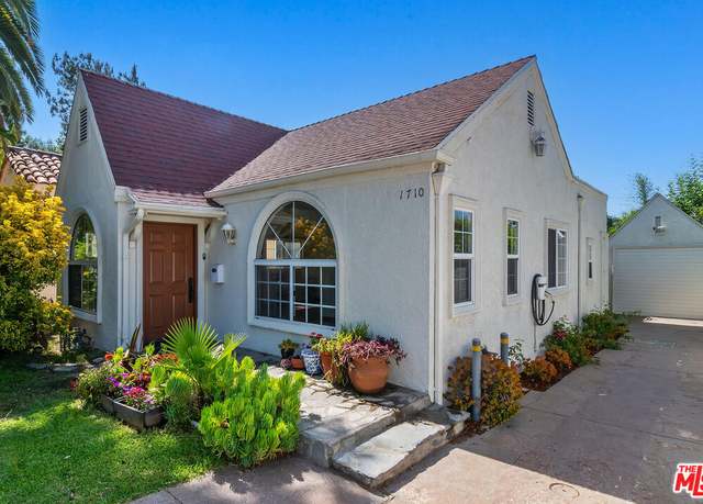 Property at 1710 Santa Paula Pl, Glendale, CA 91208, 4 beds, 3 baths