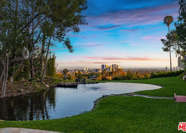 Property at 1177 Loma Linda Dr, Beverly Hills, CA 90210, 6 beds, 9 baths