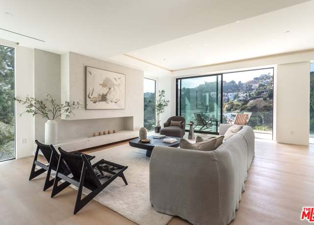 Property at 1943 Sunset Plaza Dr, Los Angeles, CA 90069, 4 beds, 3.5 baths