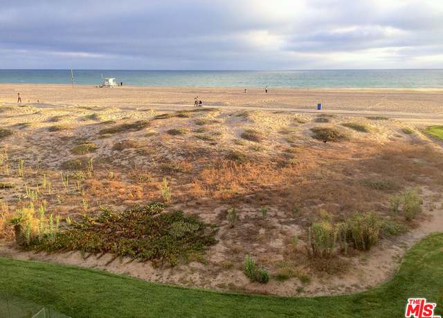 Property at 7301 Vista Del Mar #38, Playa Del Rey, CA 90293, 2 beds, 2.5 baths