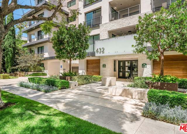 Property at 432 N Oakhurst Dr #101, Beverly Hills, CA 90210, 2 beds, 3 baths