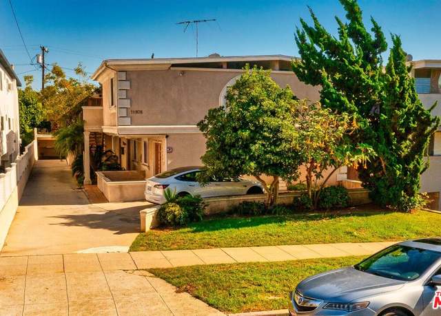 Property at 11938 Dorothy St, Los Angeles, CA 90049, 10 beds, 10 baths