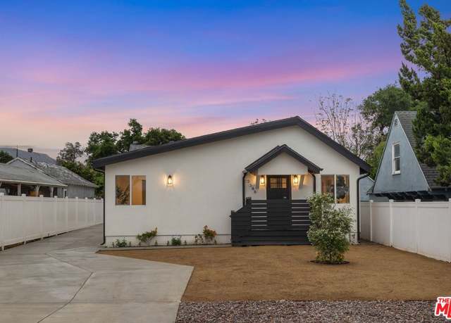 Property at 2386 Olive Ave, Altadena, CA 91001, 3 beds, 2.5 baths