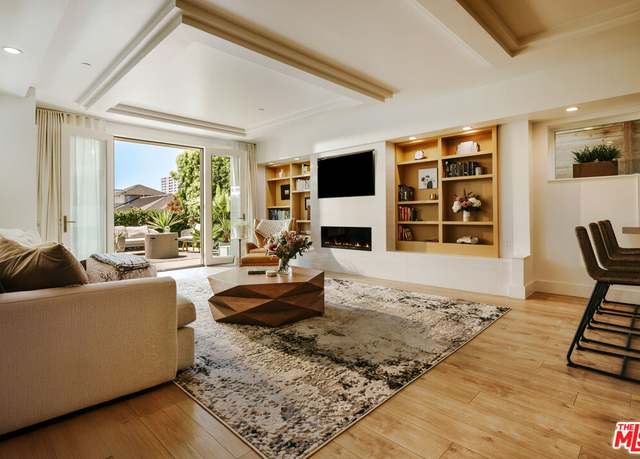 Property at 2817 3rd St #4, Santa Monica, CA 90405, 2 beds, 2 baths
