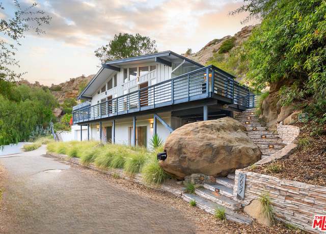 Property at 8657 Valley Flores Dr, West Hills, CA 91304, 3 beds, 3 baths