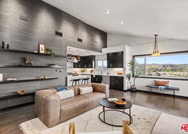 Property at 28207 Laura La Plante Dr, Agoura Hills, CA 91301, 4 beds, 4.5 baths