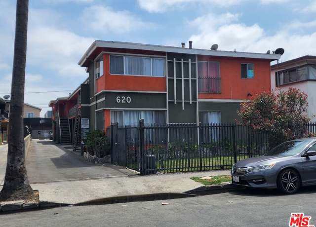 Property at 620 W 82nd St, Los Angeles, CA 90044, 9 beds, 9 baths