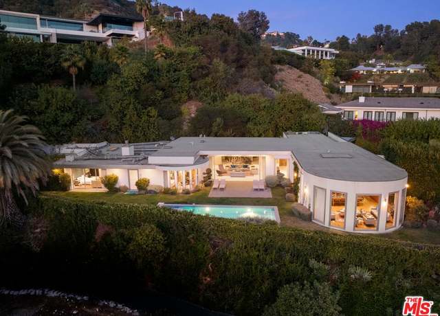 Property at 1083 N Hillcrest Rd, Beverly Hills, CA 90210, 5 beds, 8 baths