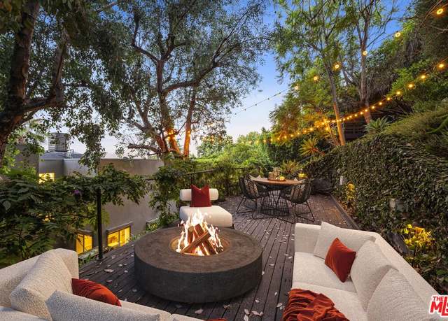 Property at 3625 Lowry Rd, Los Angeles, CA 90027, 2 beds, 3 baths