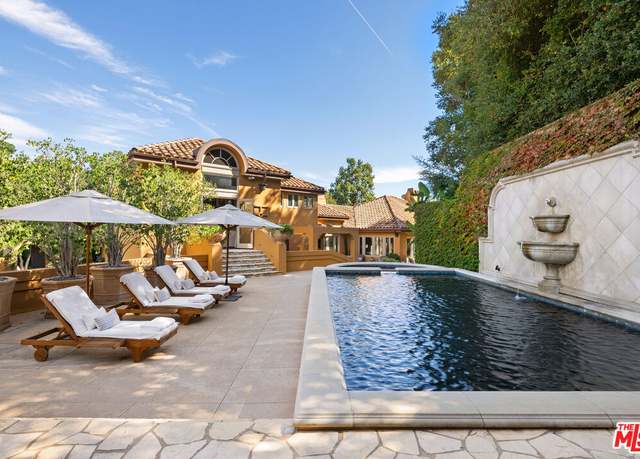 Property at 2719 Benedict Canyon Dr, Beverly Hills, CA 90210, 5 beds, 7 baths