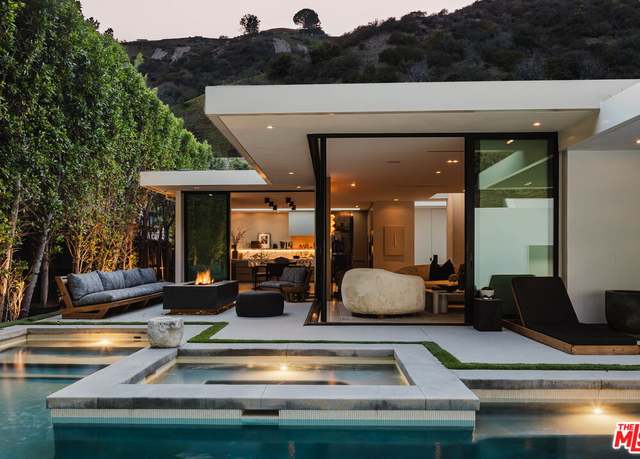 Property at 1952 N Beverly Dr, Beverly Hills, CA 90210, 3 beds, 3 baths