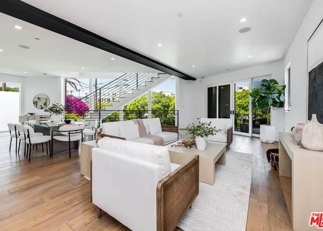 Property at 126 Thornton Pl, Venice, CA 90291, 4 beds, 3.5 baths
