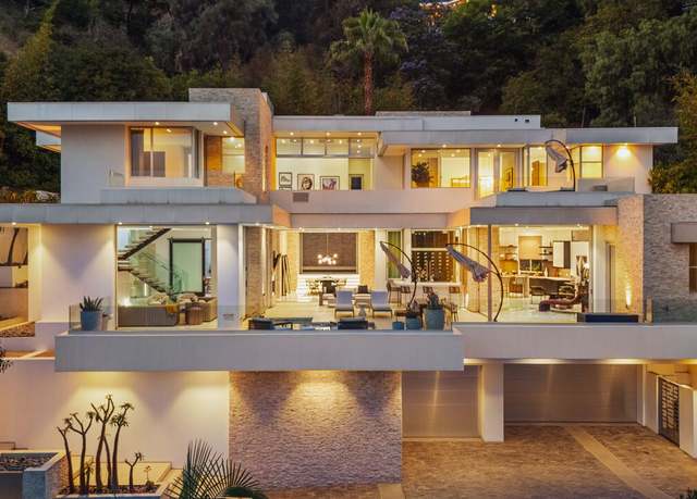 Property at 9311 Readcrest Dr, Beverly Hills, CA 90210, 6 beds, 7 baths