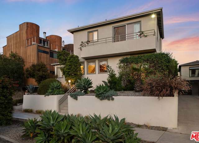Property at 626 Pacific St, Santa Monica, CA 90405, 4 beds, 4 baths