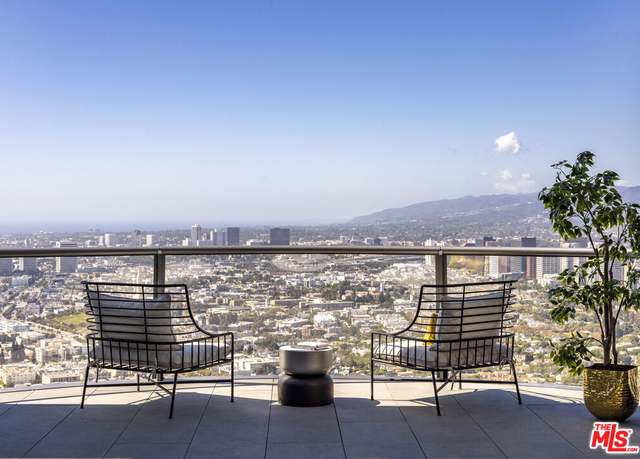 Property at 211 Elm Ct Ph 40A, Los Angeles, CA 90067, 3 beds, 4.5 baths