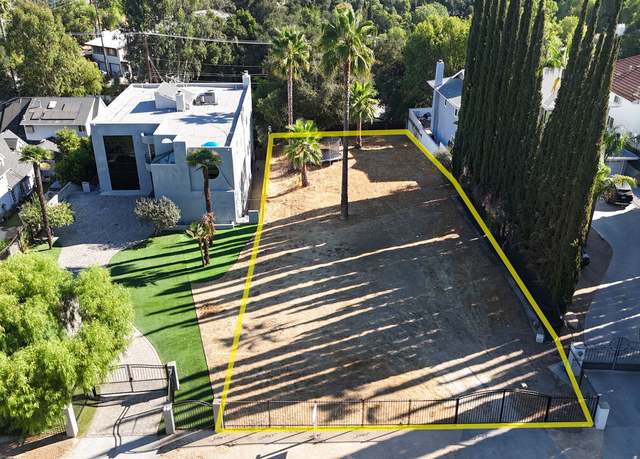 Property at 21323 Mulholland Dr, Woodland Hills, CA 91364