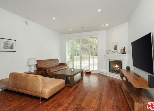 Property at 7218 Hillside Ave #101, Los Angeles, CA 90046, 3 beds, 2.5 baths