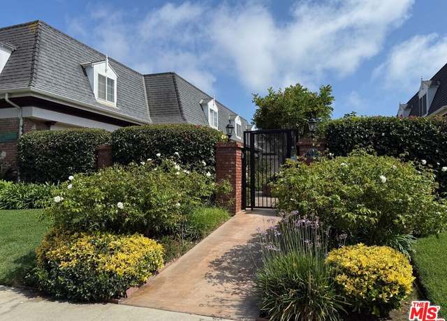 Property at 8130 Redlands St #14, Playa Del Rey, CA 90293, 1 bed, 1 bath