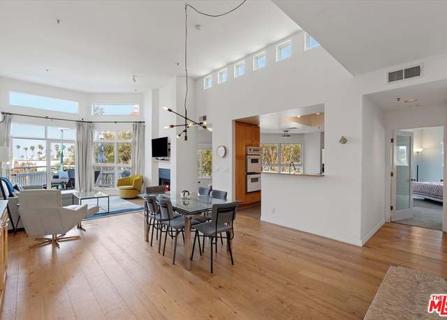 Property at 2115 3rd St #408, Santa Monica, CA 90405, 2 beds, 3 baths