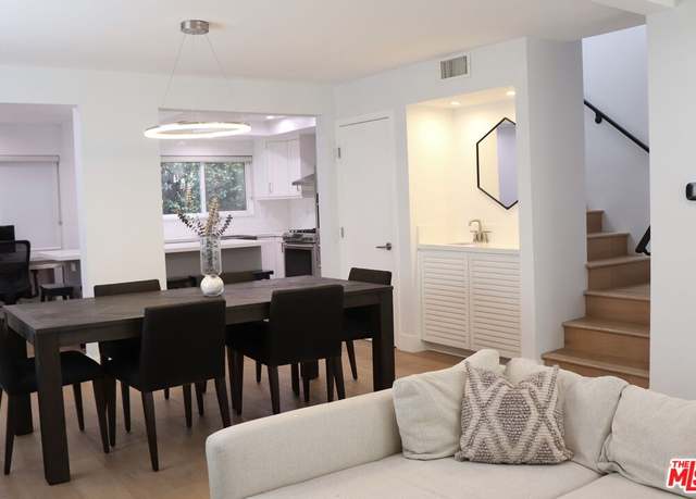 Property at 910 19th St #101, Santa Monica, CA 90403, 2 beds, 3 baths