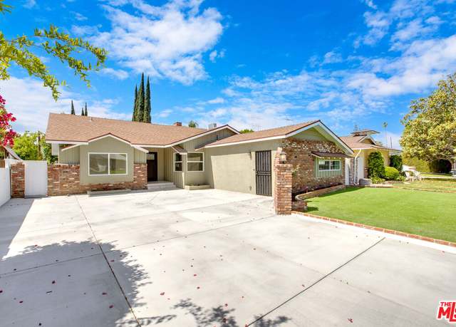 Property at 18800 Cohasset St, Reseda, CA 91335, 4 beds, 3 baths