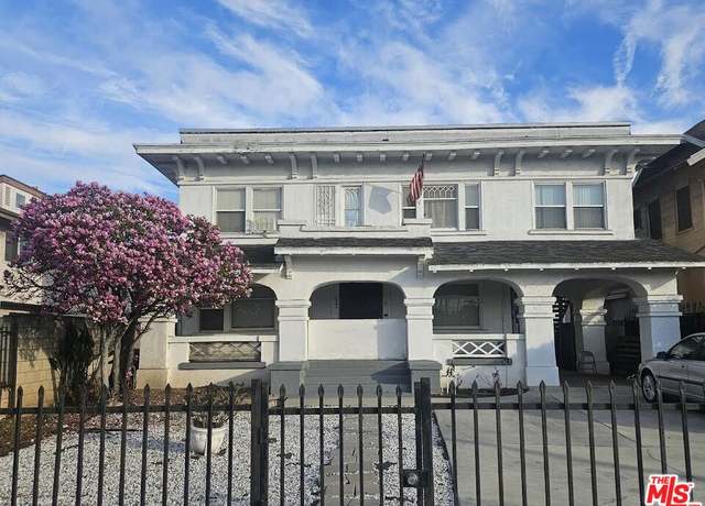 Property at 1424 Crenshaw Blvd, Los Angeles, CA 90019, 5 beds, 2 baths