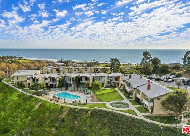 Property at 6216 Tapia Dr Unit B, Malibu, CA 90265, 3 beds, 2.5 baths