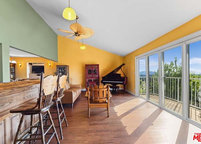Property at 17152 Barneston St, Granada Hills, CA 91344, 6 beds, 6 baths