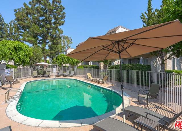 Property at 15207 Magnolia Blvd #209, Sherman Oaks, CA 91403, 2 beds, 2 baths
