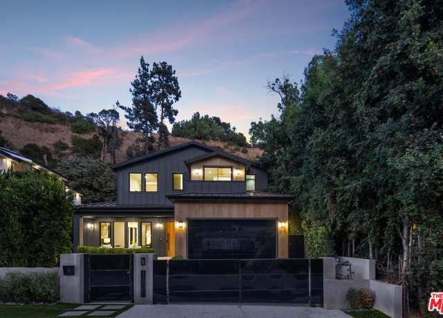 Property at 1530 N Beverly Dr, Beverly Hills, CA 90210, 6 beds, 7 baths