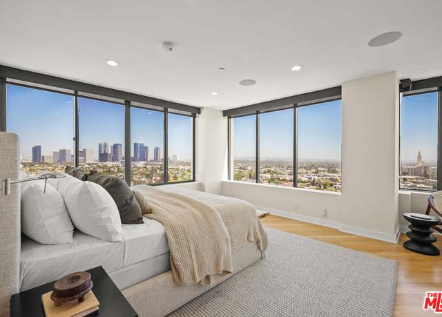 Property at 10724 Wilshire Blvd #1402, Los Angeles, CA 90024, 4 beds, 4.5 baths