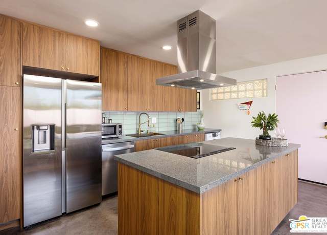 Property at 1111 E Palm Canyon Dr #103, Palm Springs, CA 92264, 1 bed, 1 bath